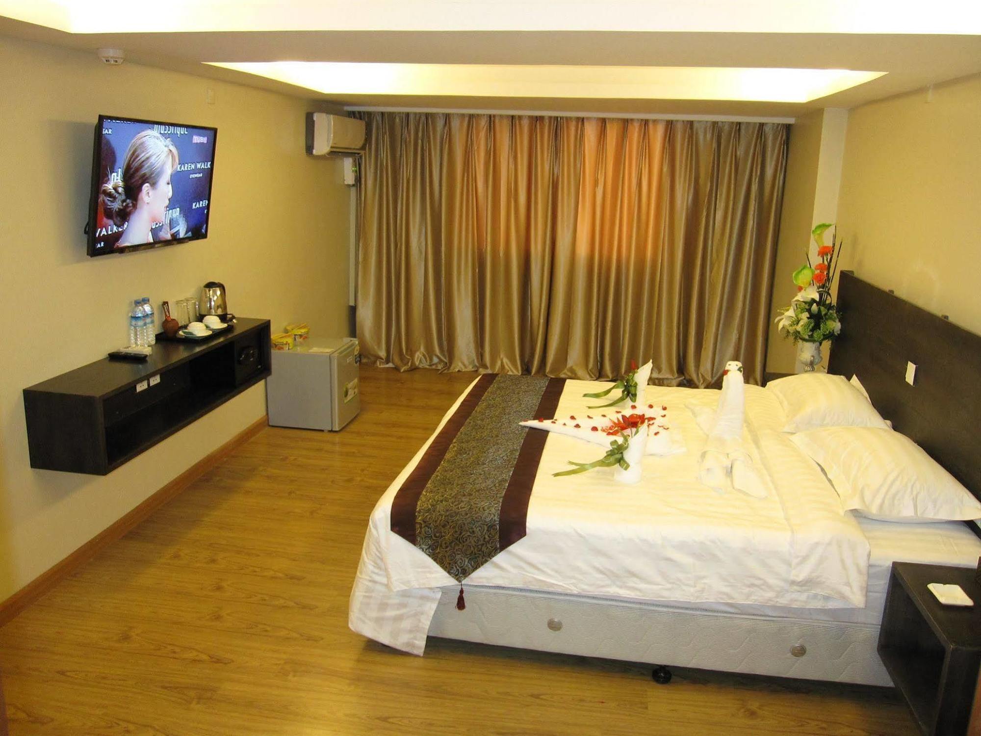 Hotel 51 Yangon Ngoại thất bức ảnh